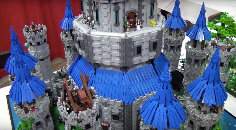Illustration for article titled Epic Lego Hyrule Castle Took Zelda Superfan Two Years to Build